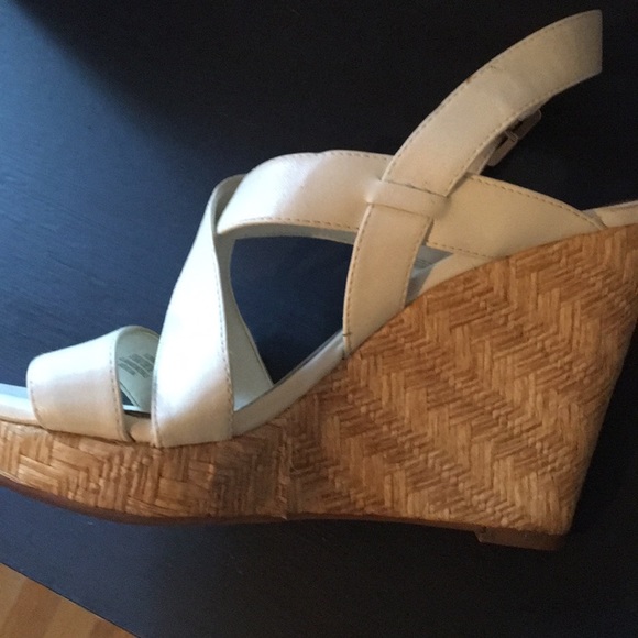 Jessica Simpson Wedges - Picture 3 of 3